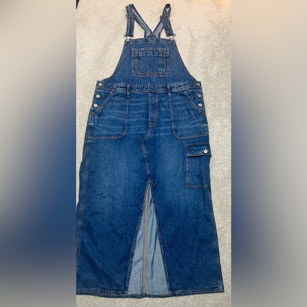 American Eagle Outfitters Denim cargo jumper. XL NEW